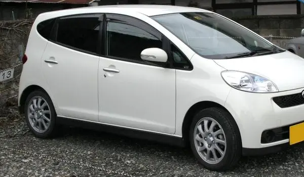 Daihatsu Sonica-2