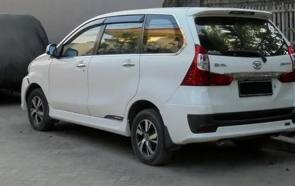 Daihatsu Xenia II (F650, facelift 2015)-5