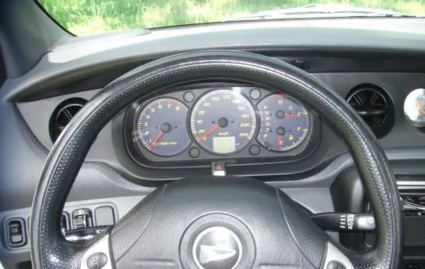 Daihatsu YRV-3