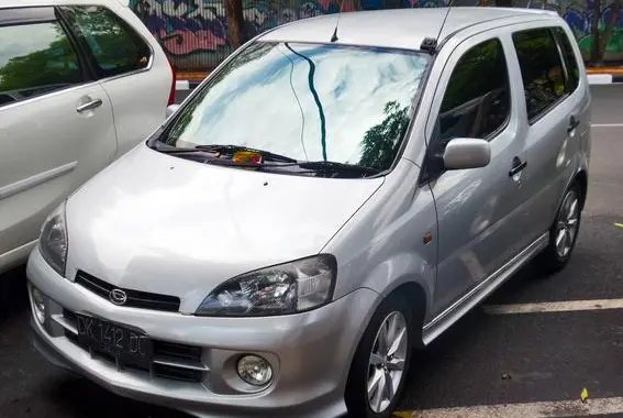 Daihatsu YRV-1