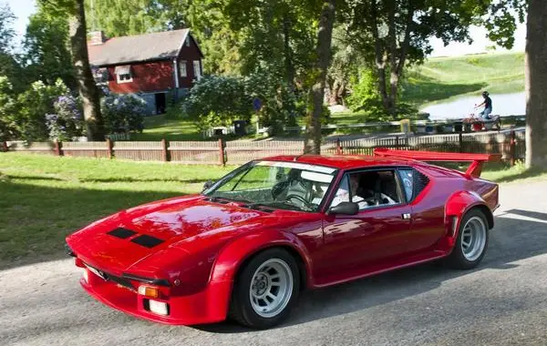 De Tomaso Pantera GT5-1