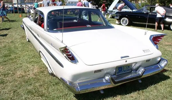 DeSoto Adventurer I 4-Door Sedan-2