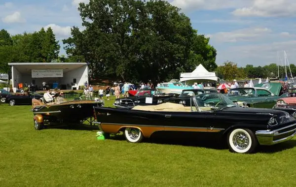DeSoto Adventurer I Convertible-1