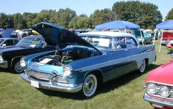 DeSoto Firedome II Four-Door Sportsman (facelift 1956)-0