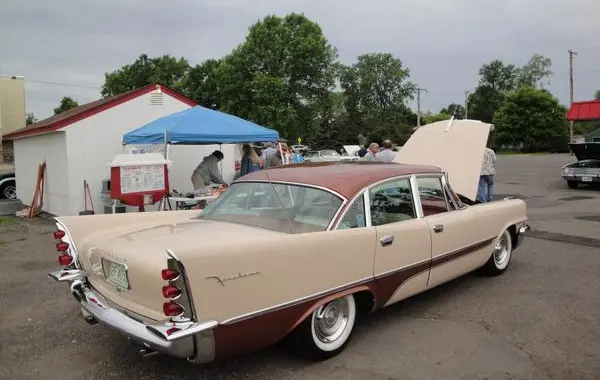 DeSoto Firedome III Four-Door Sedan-7