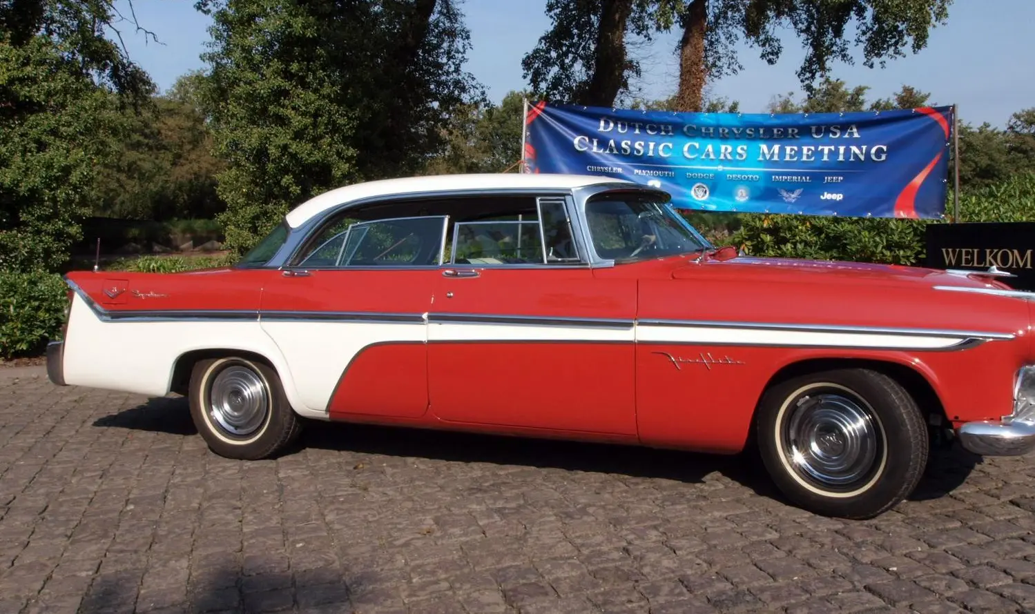 DeSoto Fireflite II Four-Door Sportsman-8