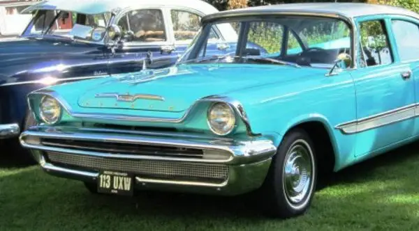 DeSoto Firesweep I 4-Door Sedan