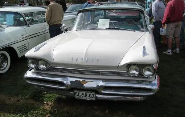 DeSoto Firesweep I Station Wagon (facelift 1959)-2