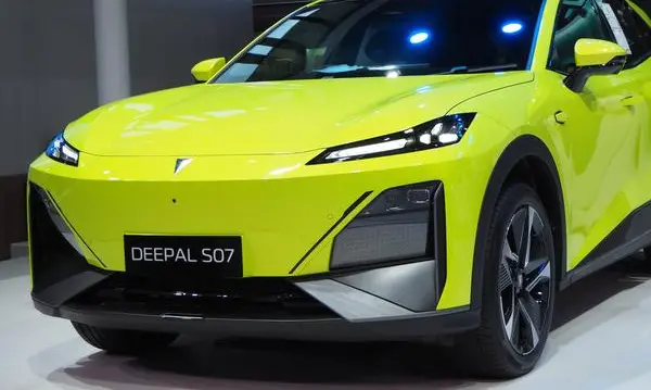 Deepal S07 (facelift 2024)-0