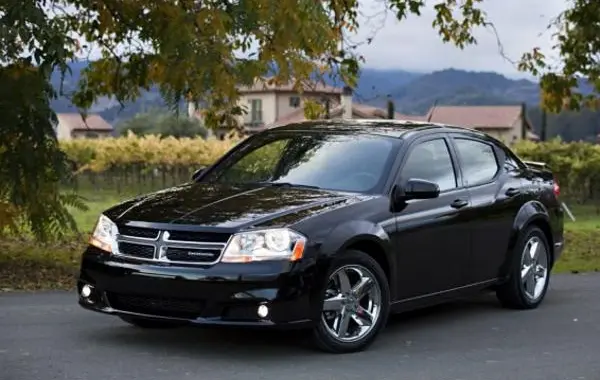 Dodge Avenger Sedan (facelift 2010)