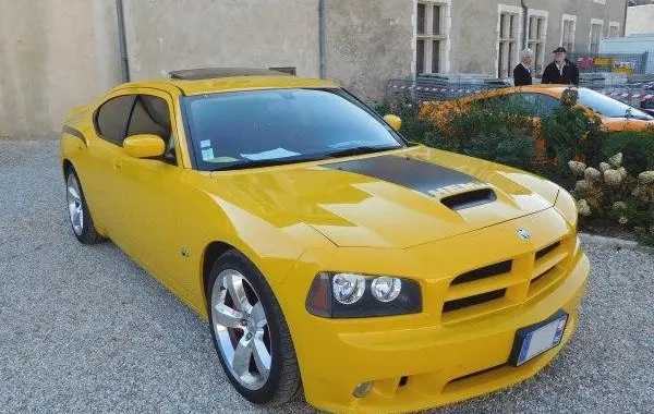 Dodge Charger VI (LX)