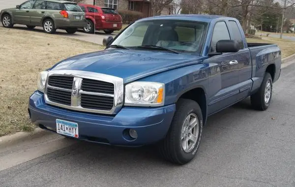 Dodge Dakota III-0