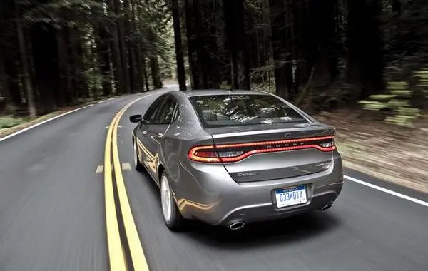 Dodge Dart (PF)-3