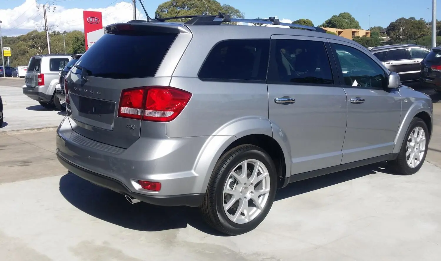 Dodge Journey (facelift 2010)-9
