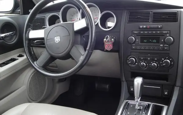 Dodge Magnum-7
