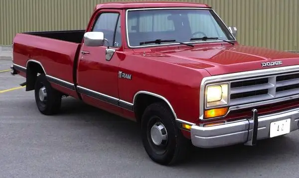 Dodge Ram 150 Conventional Cab (D/W, facelift 1990)-7