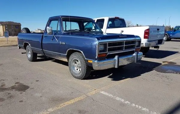 Dodge Ram 150 Conventional Cab (D/W, facelift 1990)
