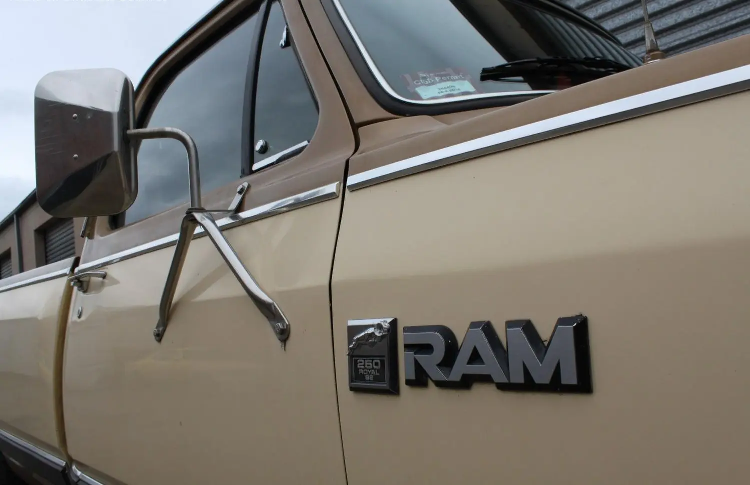 Dodge Ram 250 Conventional Cab Long Bed (D/W)-8