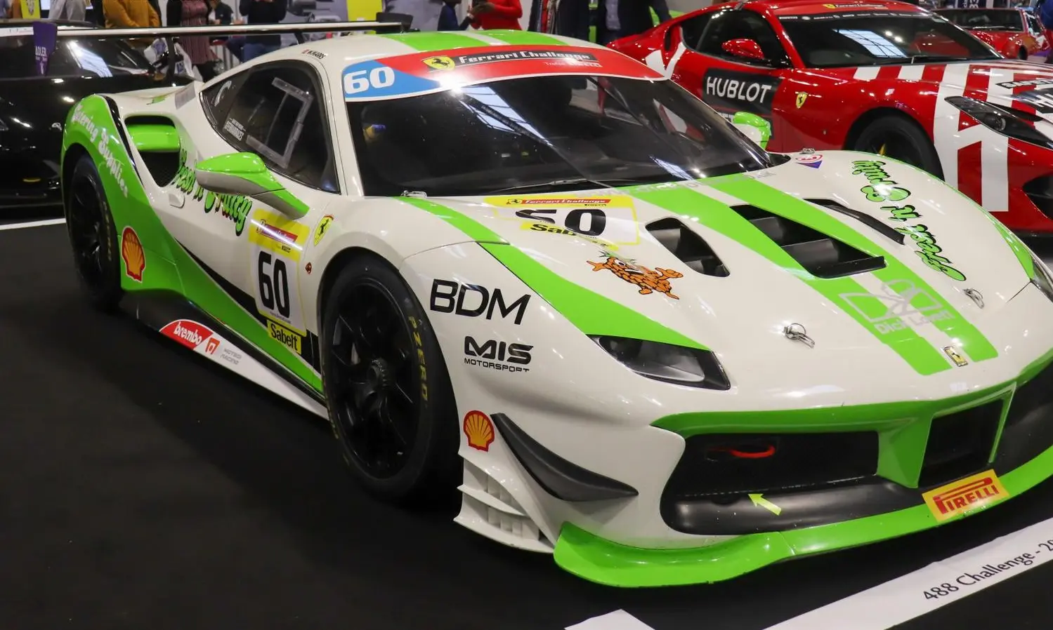 Ferrari 488 Challenge-5