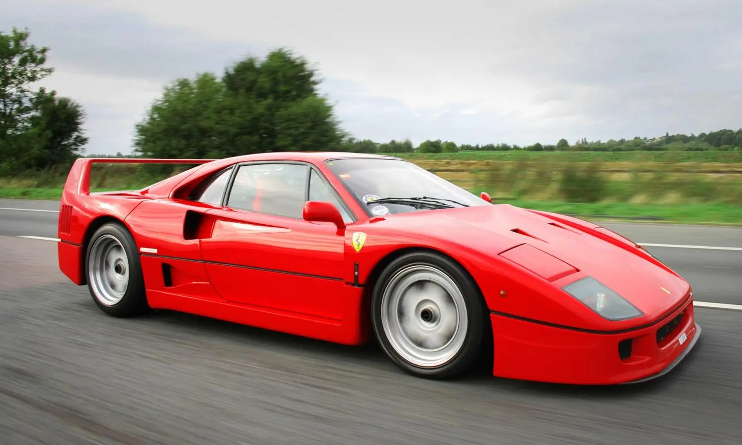 Ferrari F40-8