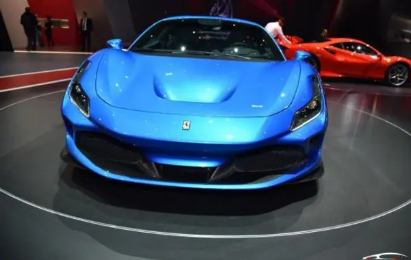 Ferrari F8 Tributo-2