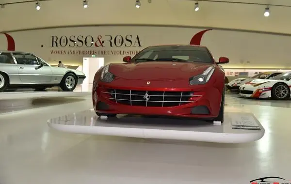 Ferrari FF-4
