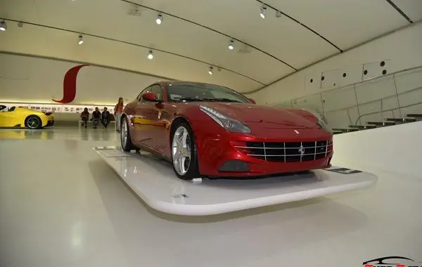 Ferrari FF-3