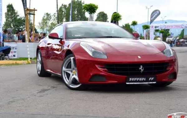 Ferrari FF