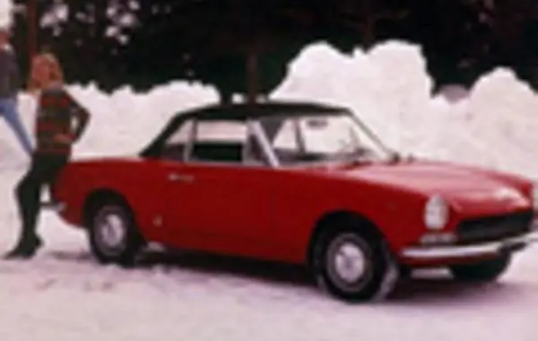 Fiat 124 Spider-1
