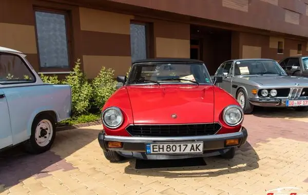 Fiat 124 Spider-3