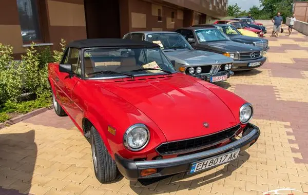 Fiat 124 Spider-2