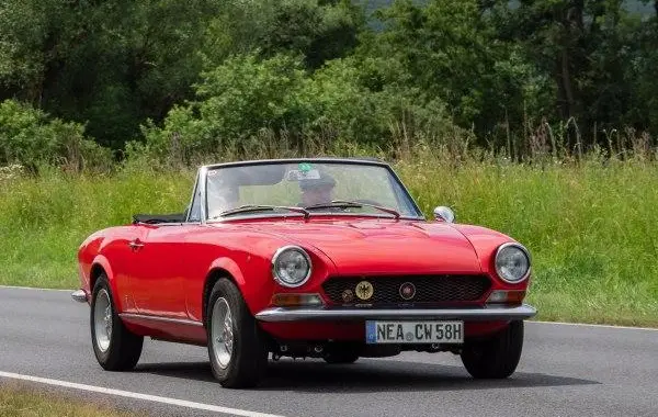 Fiat 124 Spider