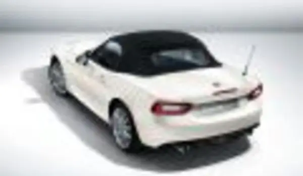Fiat 124 Spider (2016)-2