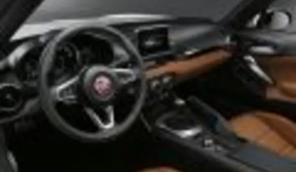 Fiat 124 Spider (2016)-4