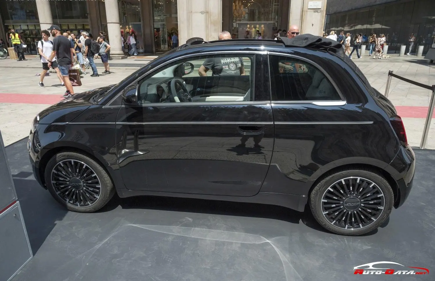 Fiat 500 (332) Cabrio-9