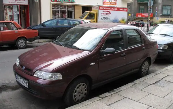 Fiat Albea-0