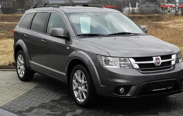 Fiat Freemont-1
