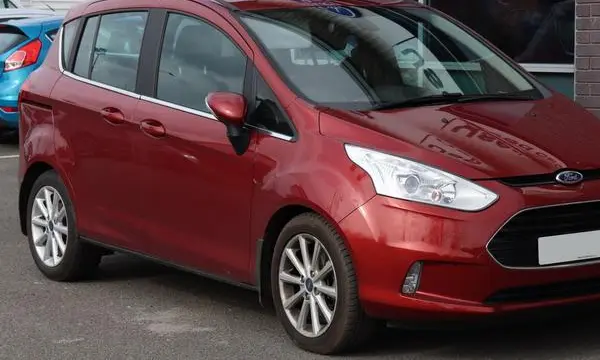 Ford B-MAX-1