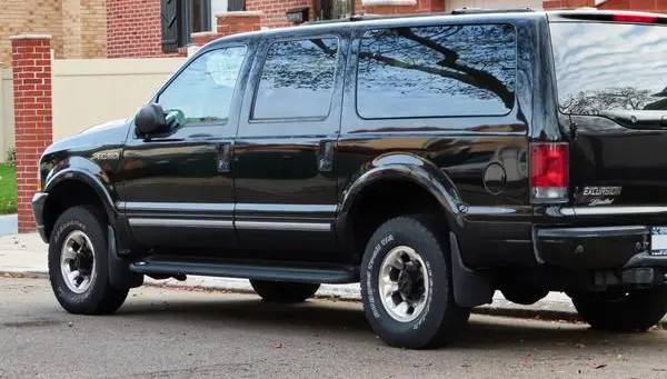 Ford Excursion-3