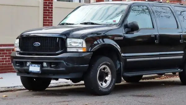 Ford Excursion-2