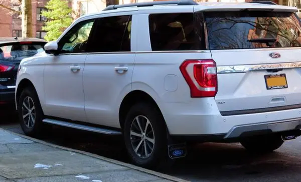 Ford Expedition IV (U553)-2