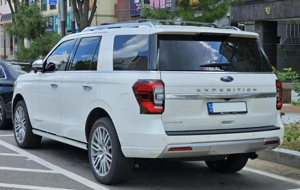 Ford Expedition IV (U553, facelift 2021)-2