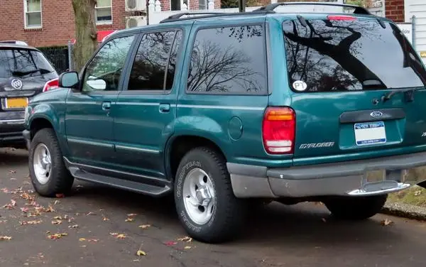Ford Explorer II-4