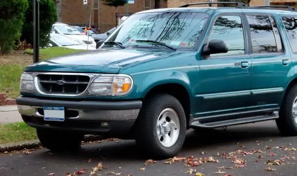 Ford Explorer II-3
