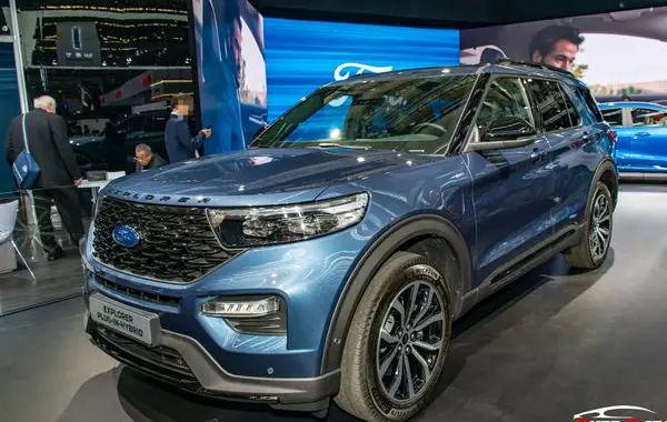 Ford Explorer VI-1