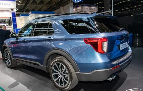 Ford Explorer VI-6
