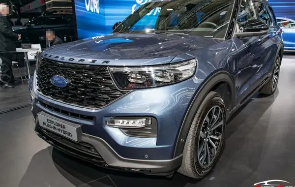 Ford Explorer VI-4