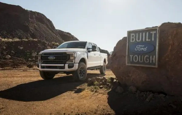 Ford F-250 Super Duty IV (facelift 2020) Crew Cab Short box-4