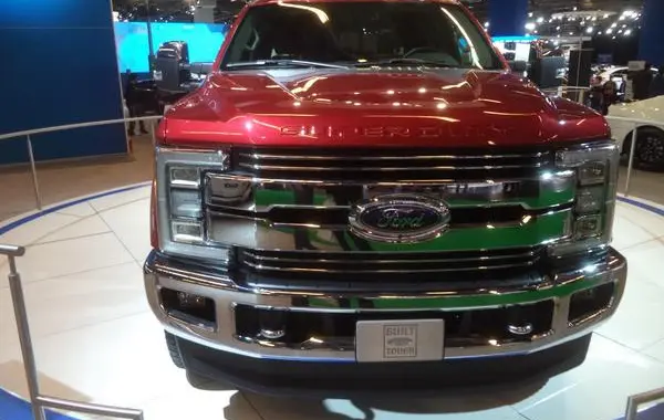 Ford F-350 Super Duty IV Crew Cab Long box-2