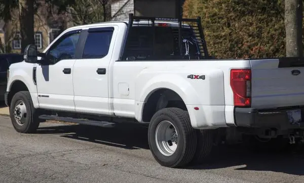 Ford F-350 Super Duty IV (facelift 2020) Crew Cab Long box-3